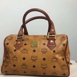 MCM Cognac boston bag🌹